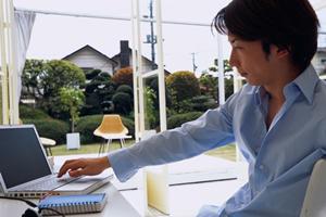 簡単にコスト削減を目指すのならweb会議